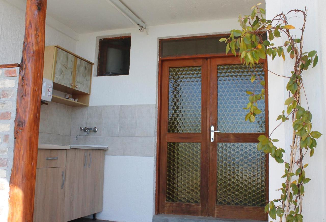 Pataki Studios Петровац Экстерьер фото
