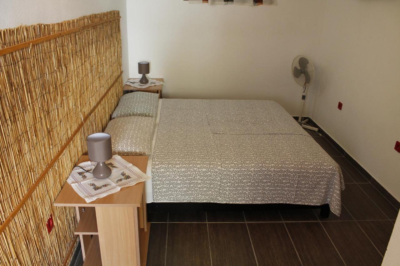 Pataki Studios Петровац Экстерьер фото